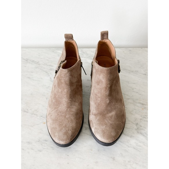 Vionic Cecily Taupe Suede Water Resistant Ankle Boots 6.5 Wide Greige Low Heel - Picture 4 of 8